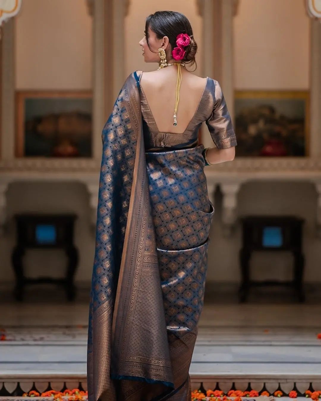 Intricate Rama Soft Silk Saree With Sumptuous Blouse Piece