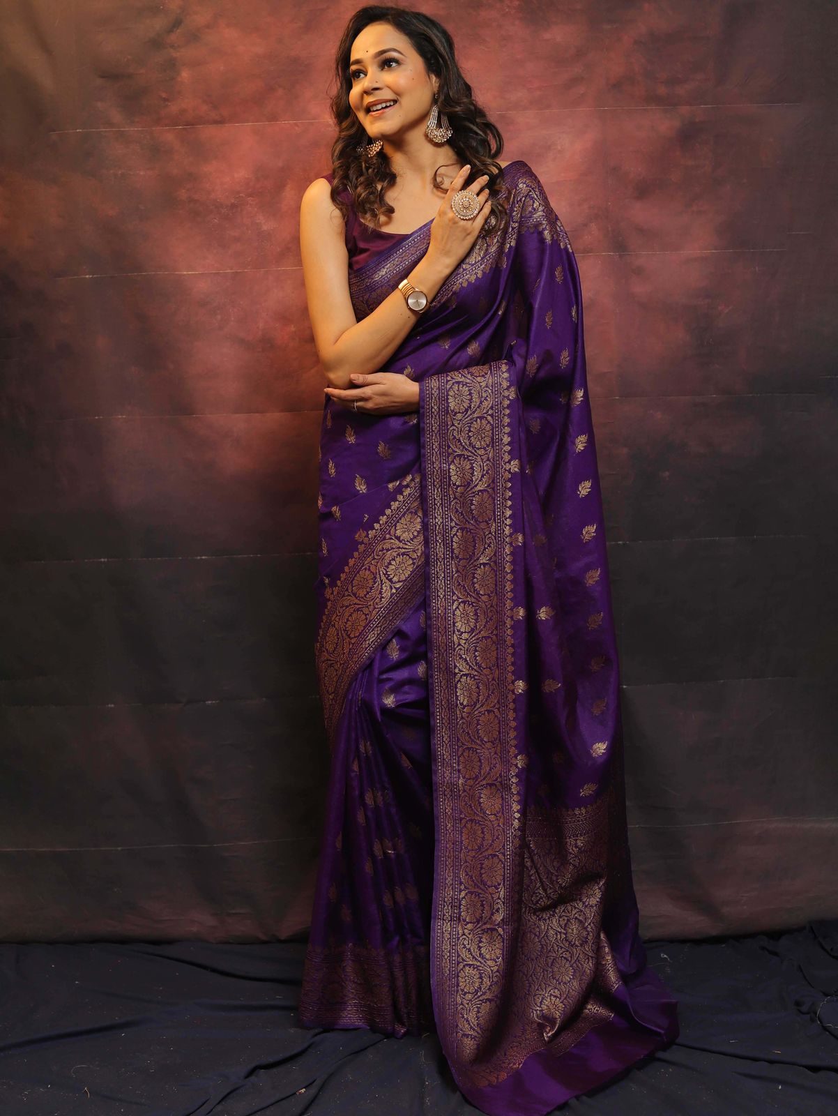 Susurrous Purple Soft Silk Saree With Smashing Blouse Piece