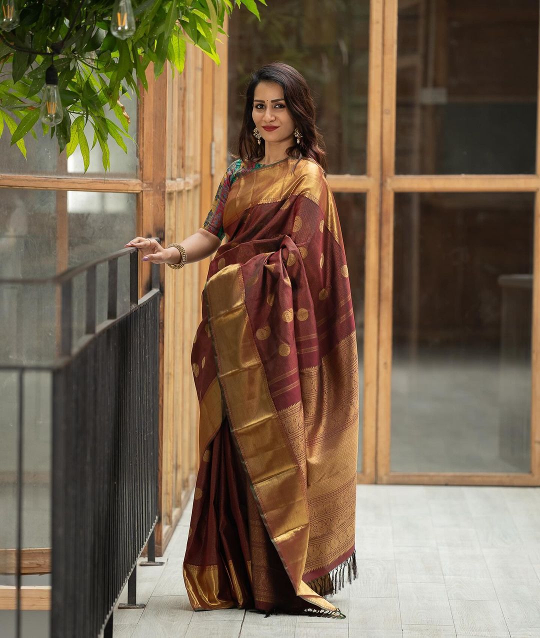 Adorable Brown Soft Silk Saree With Bewitching Blouse Piece