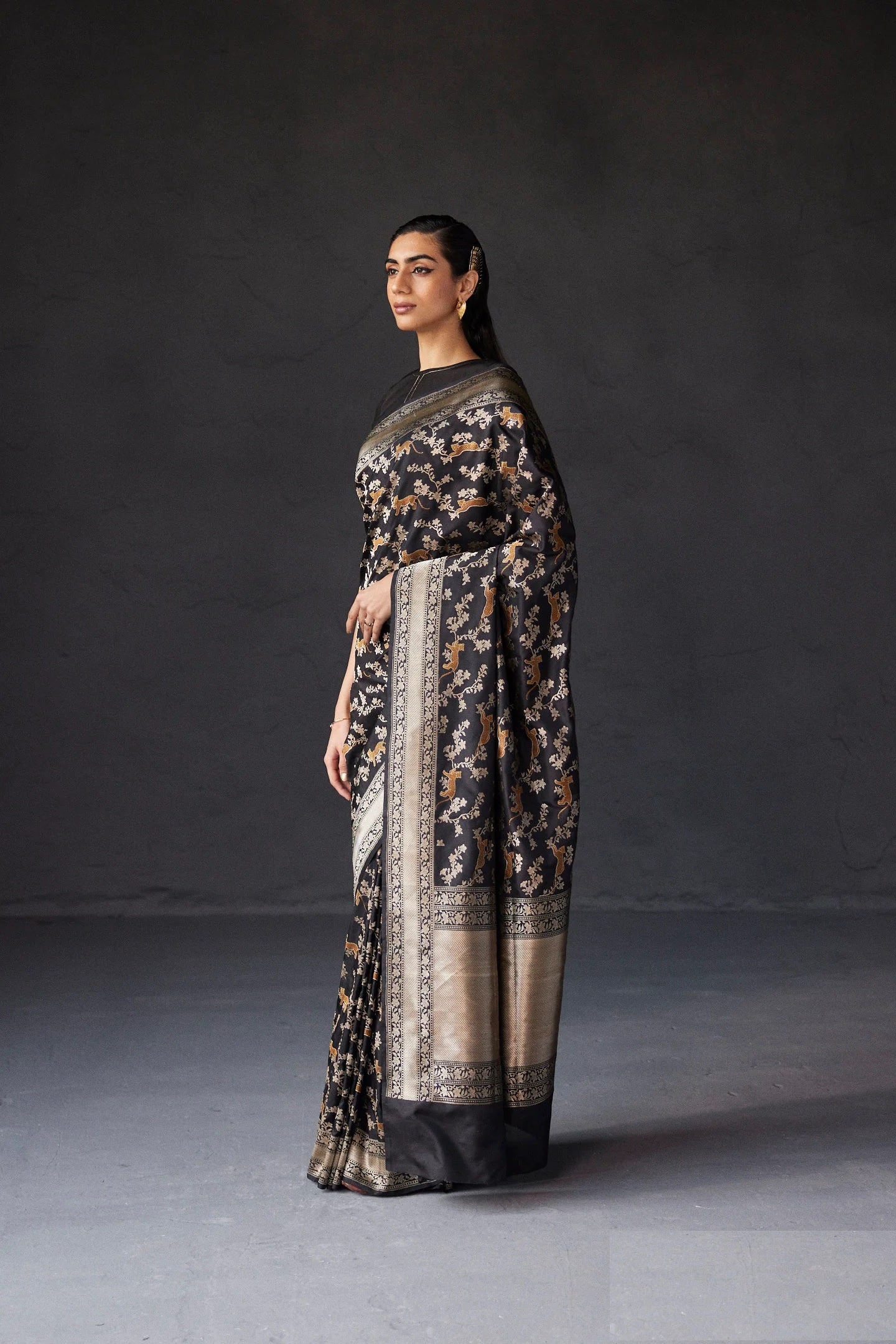 Adorning Black Soft Silk Saree With Classy Blouse Piece