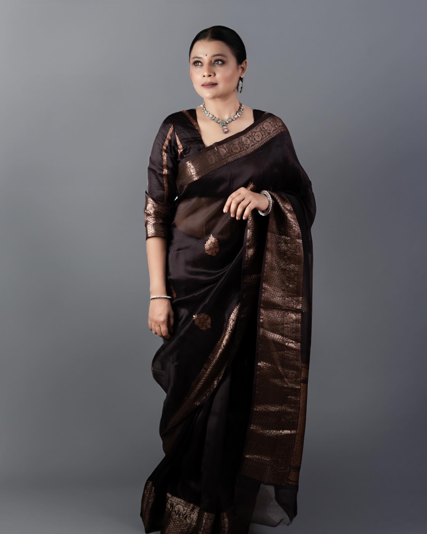 Ebullience Black Soft Silk Saree With Sempiternal Blouse Piece