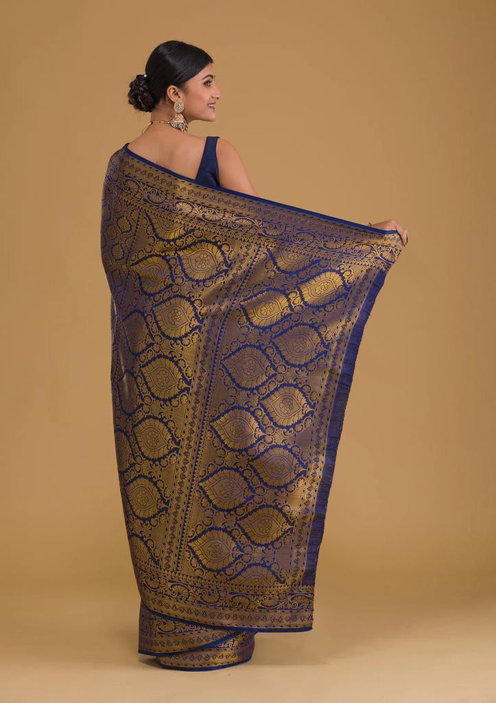 Unique Blue Soft Silk Saree With Amazing Blouse Piece