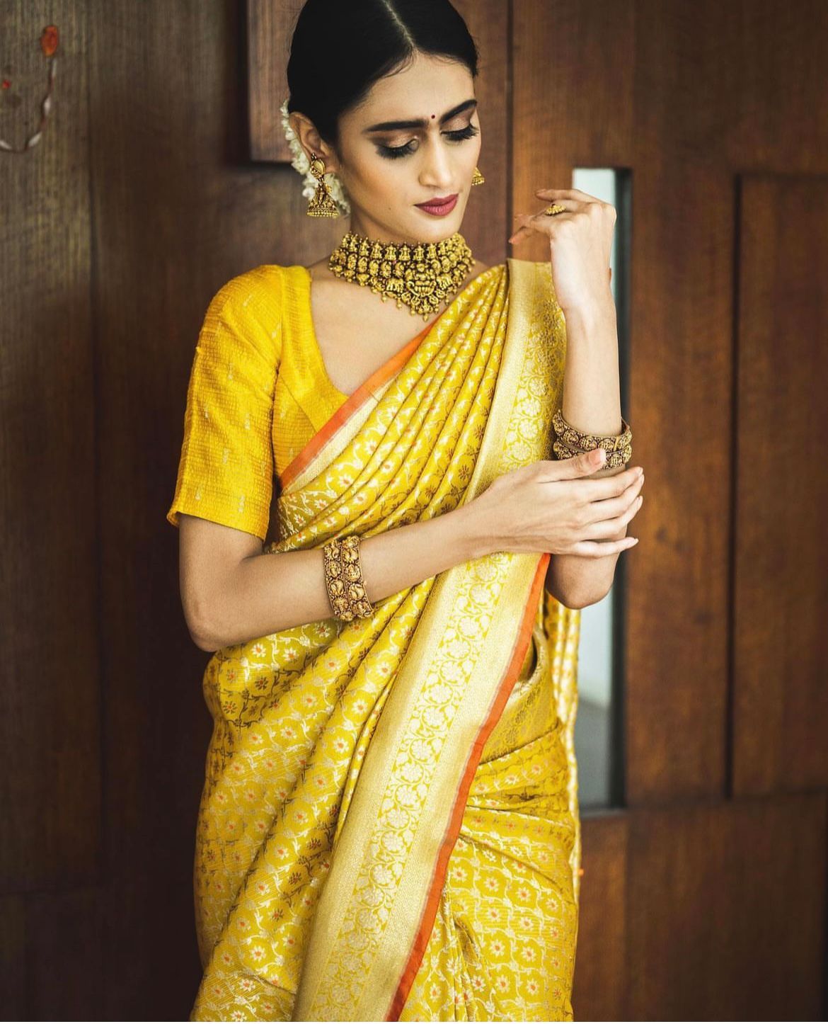 Lissome Yellow Soft Banarasi Silk Saree With Opulent Blouse Piece