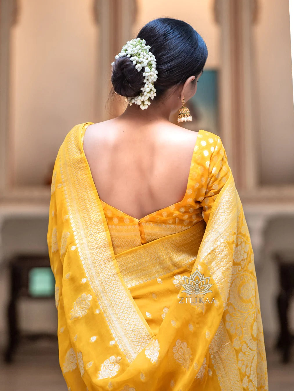 Amiable Yellow Soft Silk Saree With Most Evocative Blouse Piece