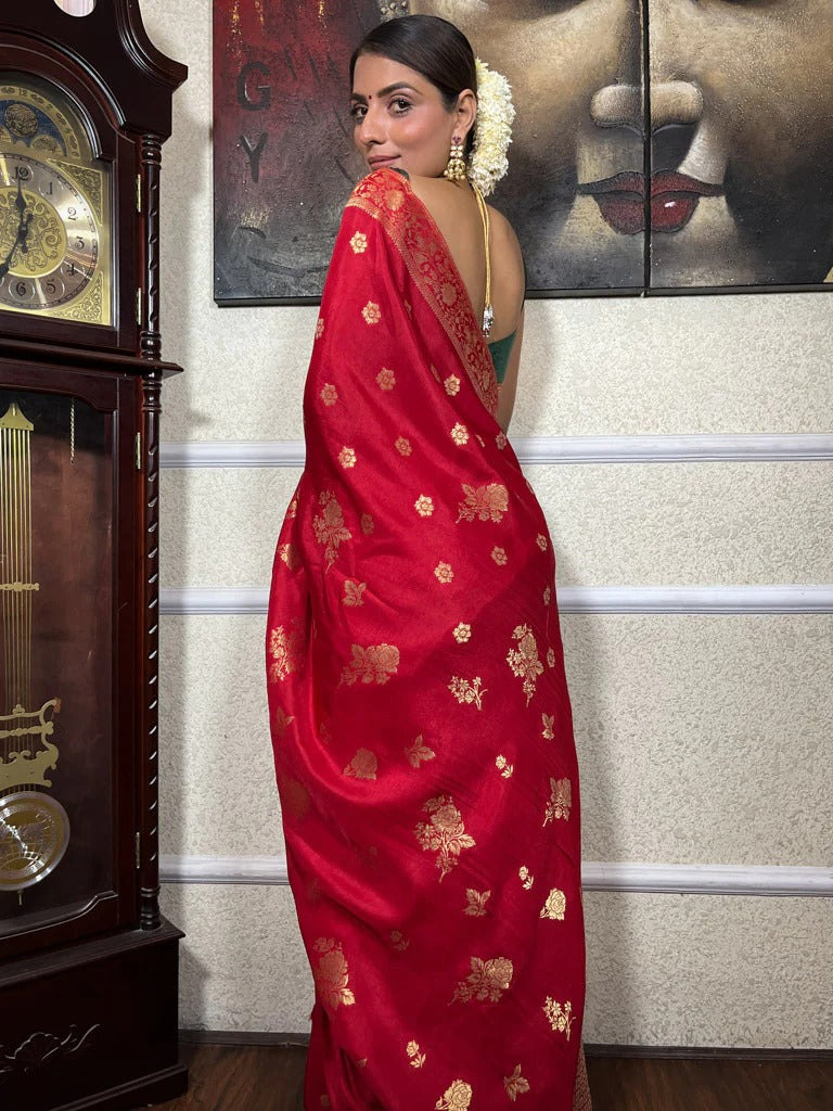 Elegant Red Soft Silk Saree With Flameboyant Blouse Piece