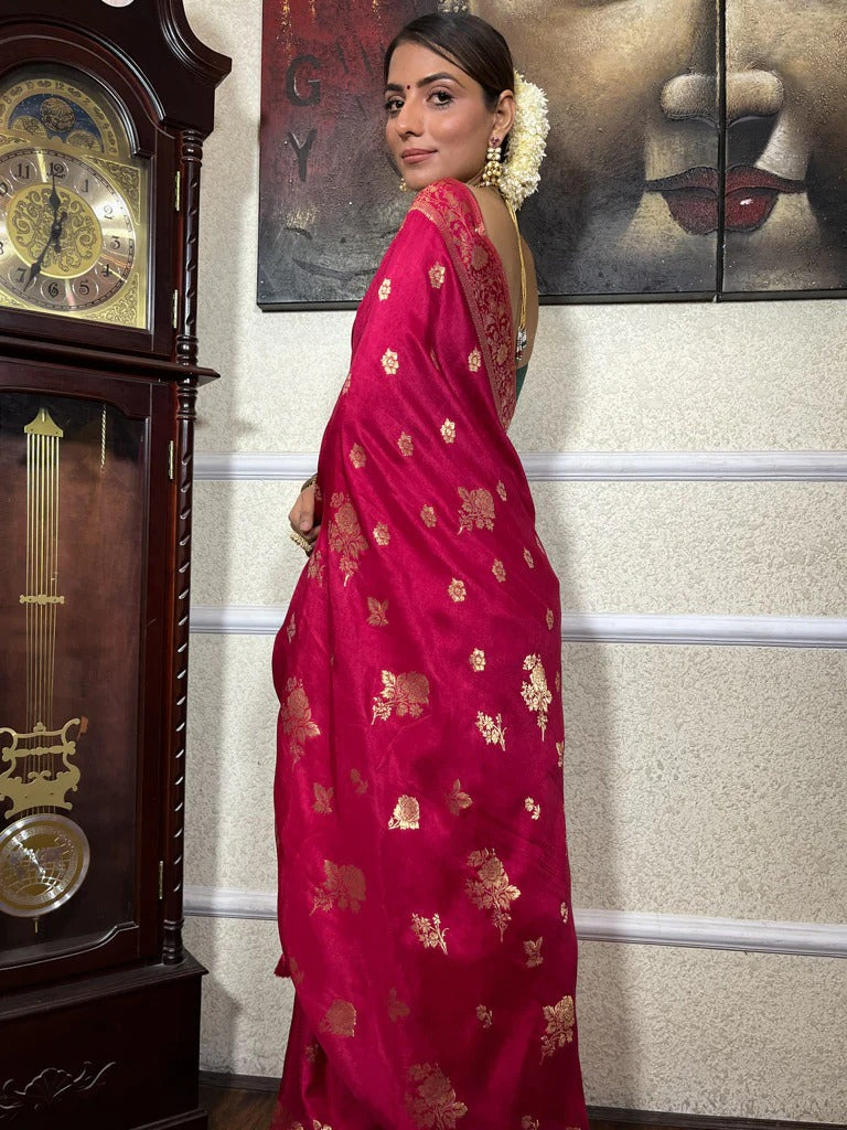 Adorning Pink Soft Silk Saree With Blooming Blouse Piece