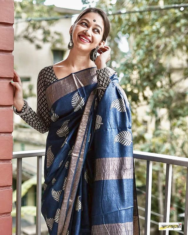 Easy on the eyes Blue Cotton Silk Saree With Fairytale Blouse Piece