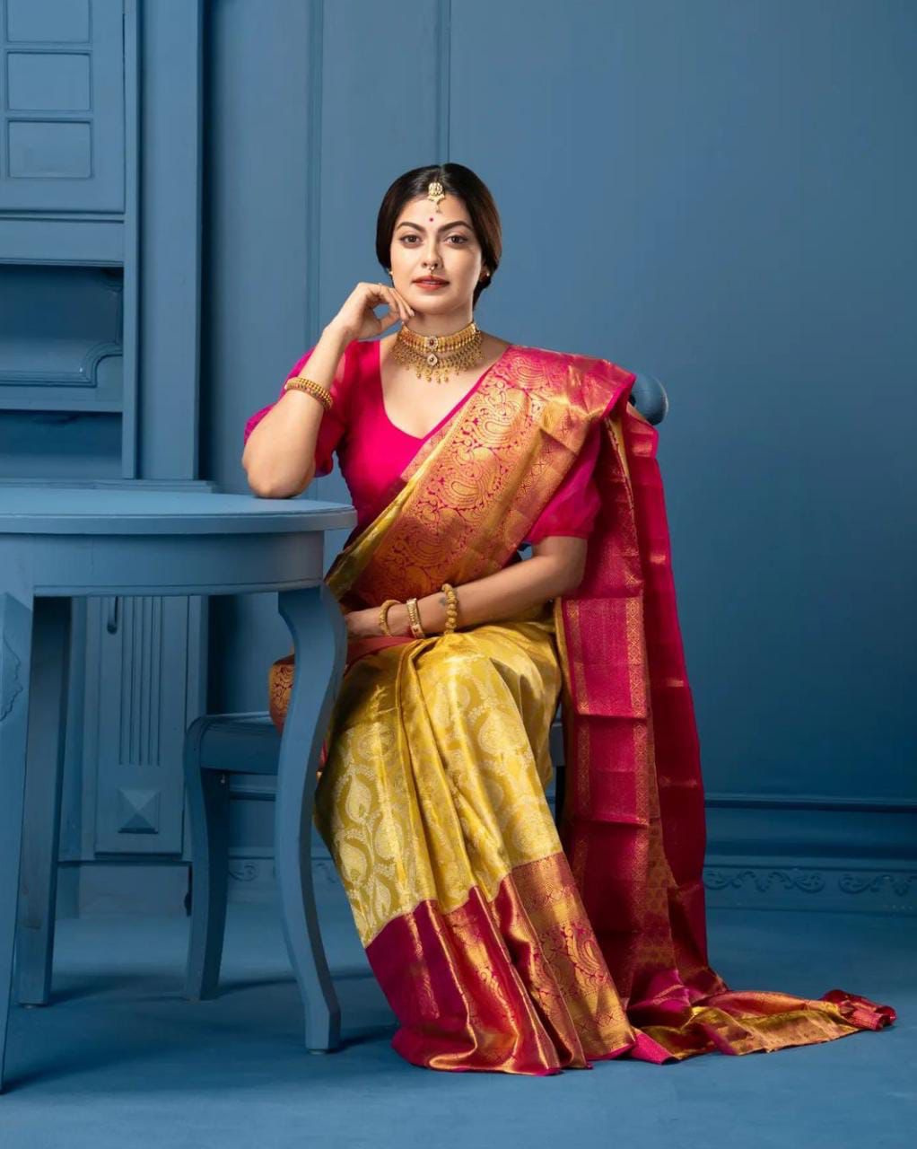 Supernal Yellow Soft Silk Saree With Conflate Blouse Piece