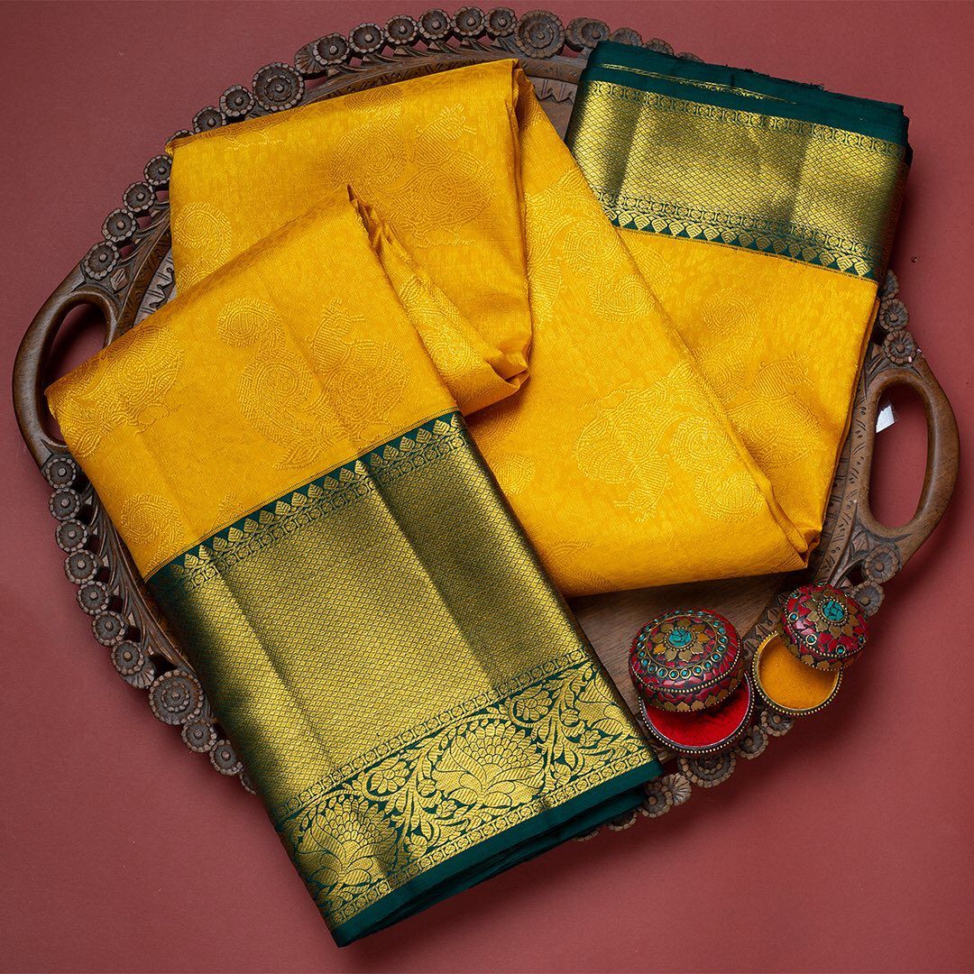 Skinny Yellow Soft Banarasi Silk Saree With Confounding Blouse Piece