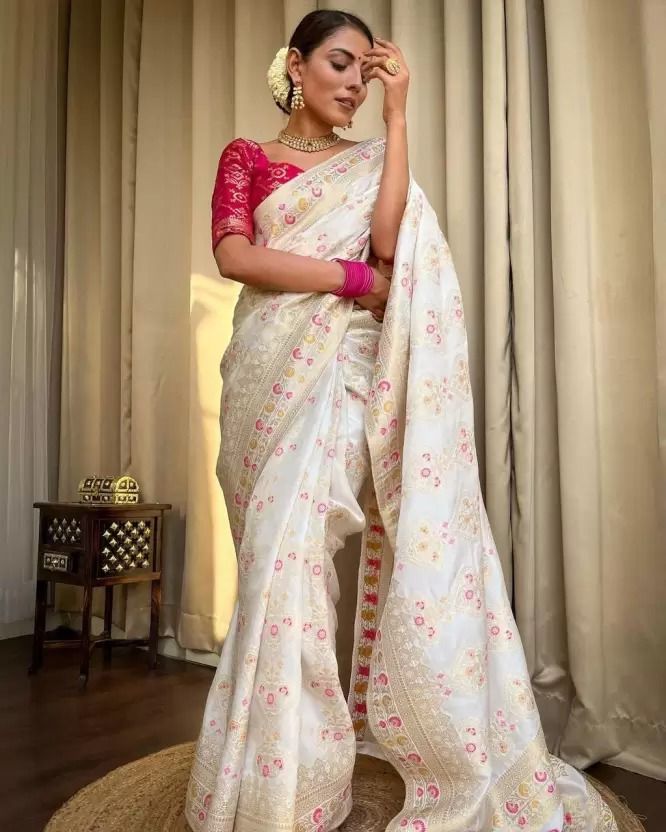 Fantabulous Off White Soft Silk Saree With Lissome Blouse Piece