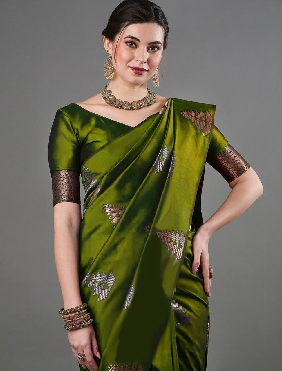 Palimpsest Mahendi Soft Silk Saree With Radiant Blouse Piece