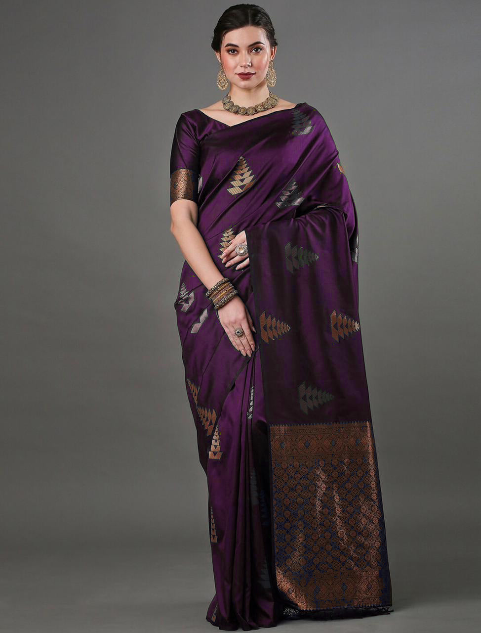 Scintilla Purple Soft Silk Saree With Tempting Blouse Piece