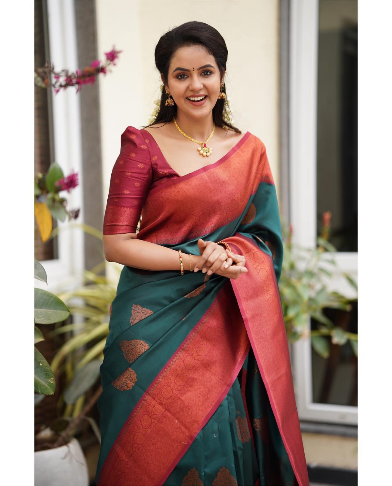 Attractive Rama Soft Silk Saree With Charming Blouse Piece