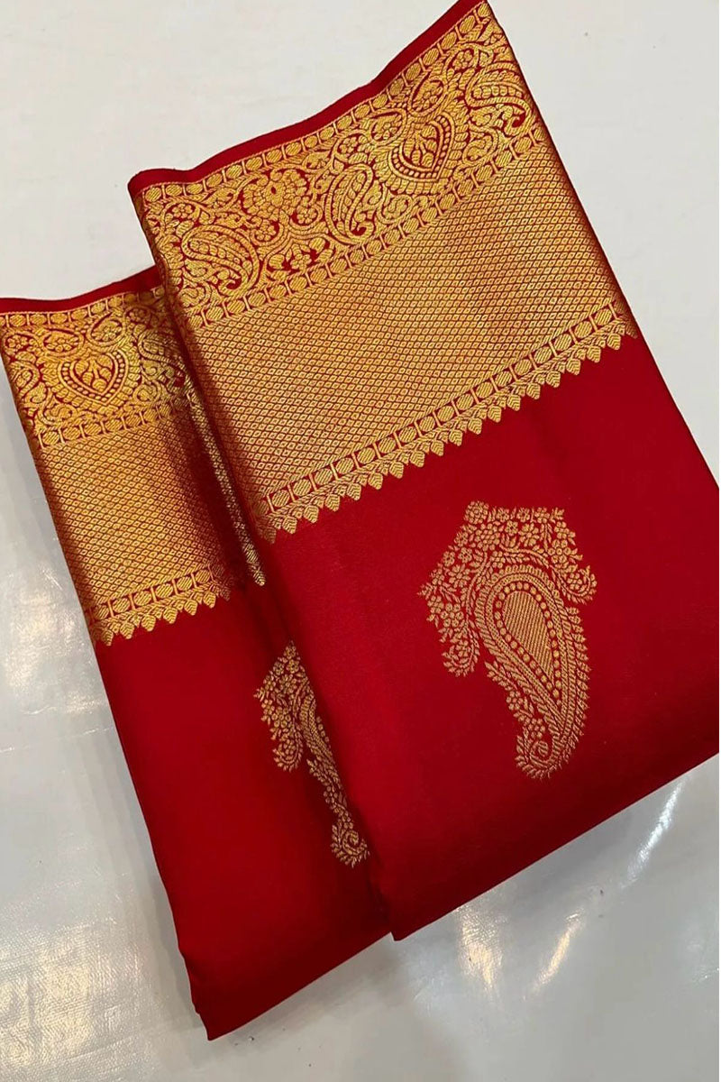 Evocative Red Soft Banarasi Silk Saree With Glam Blouse Piece