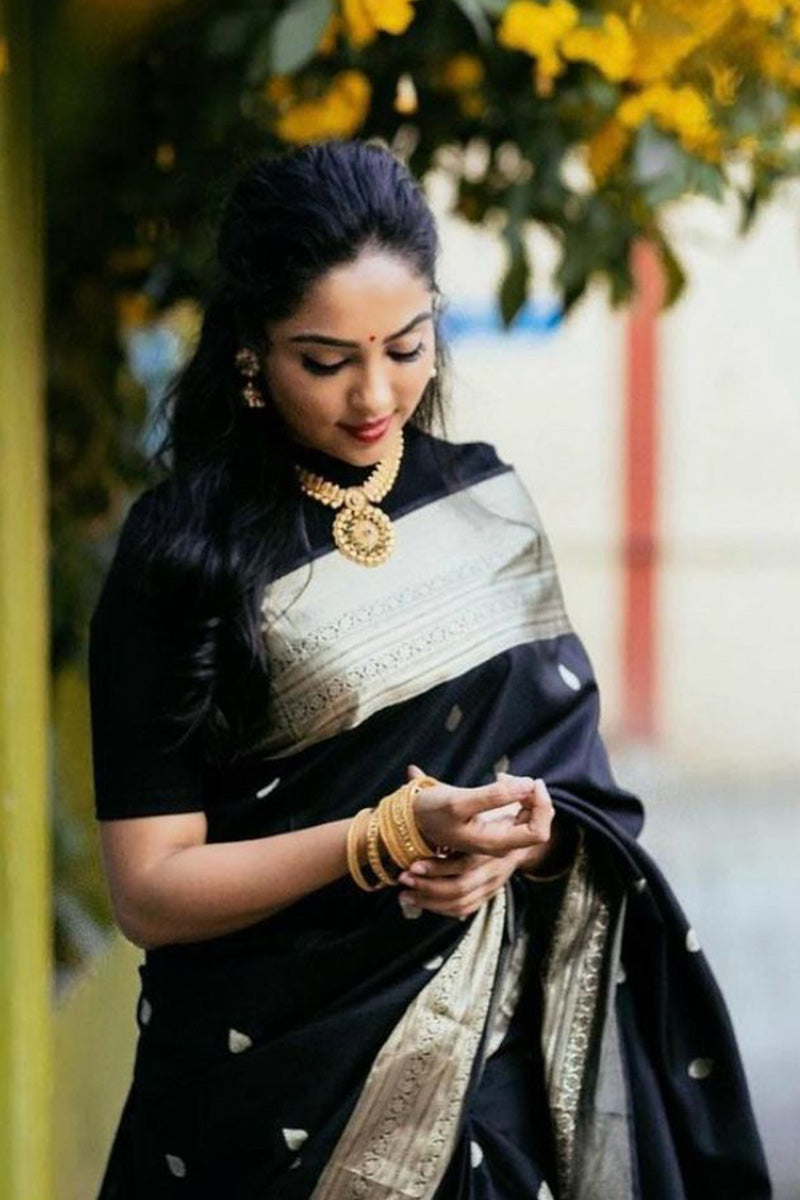 Stunner Black Soft Silk Saree With Ephemeral Blouse Piece