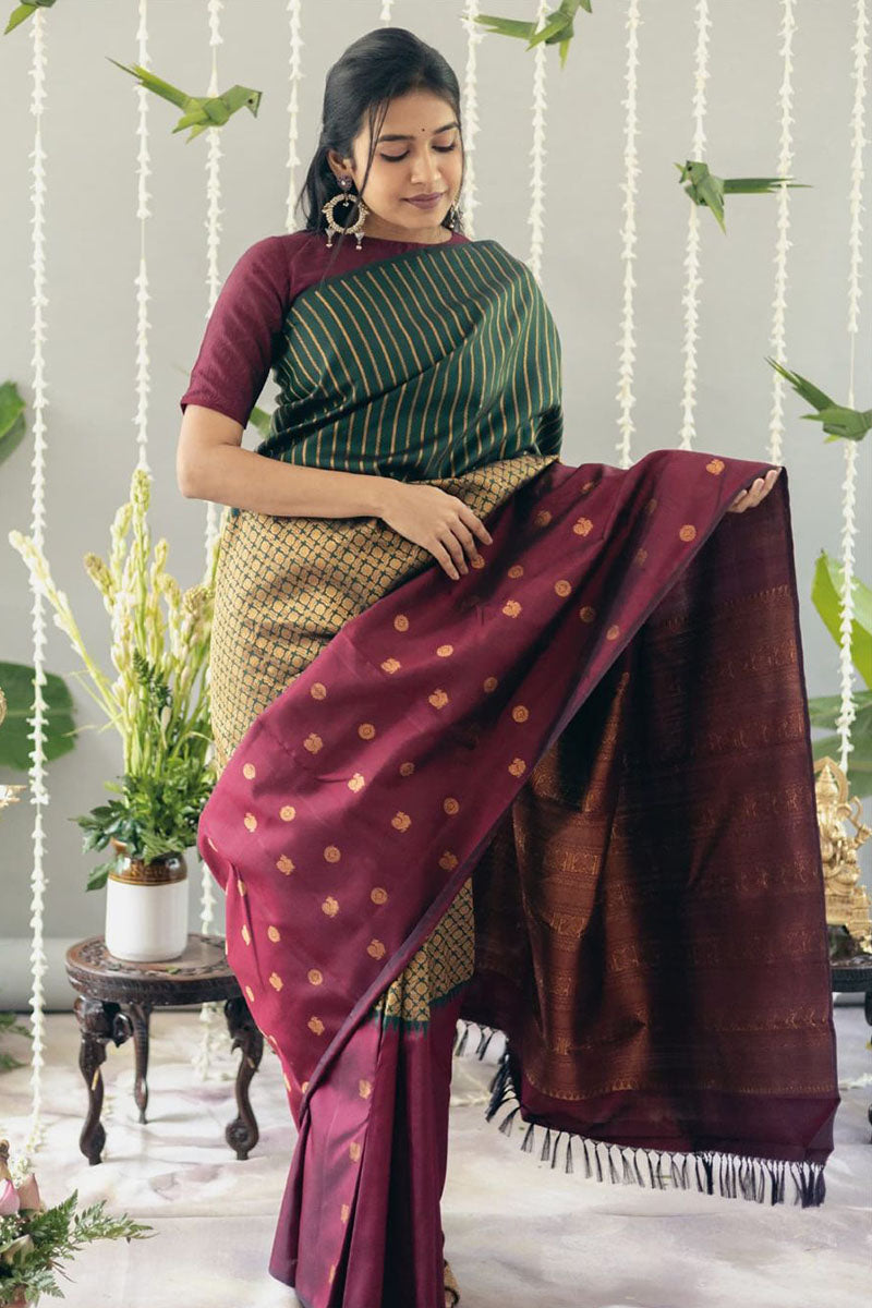 A dreamy Green Soft Silk Saree With Beauteous Blouse Piece