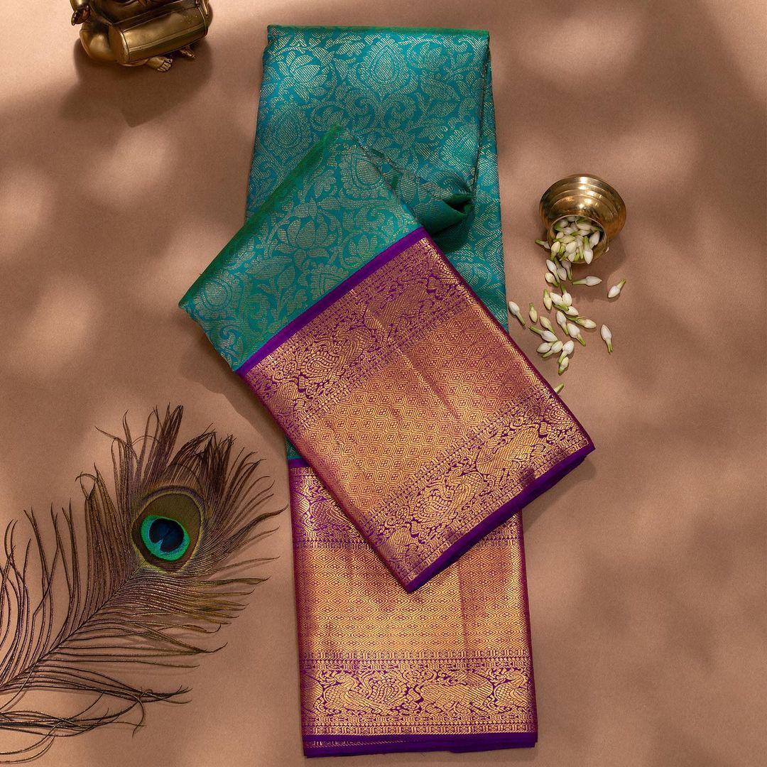 Inspiring Rama Soft Banarasi Silk Saree With Most Flattering Blouse Piece