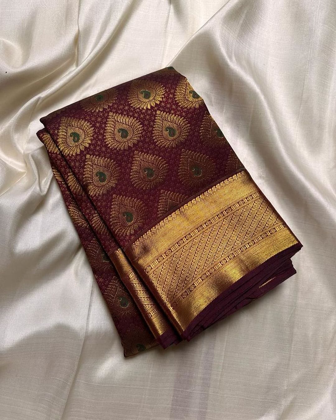 Vestigial Maroon Soft Banarasi Silk Saree With Amiable Blouse Piece