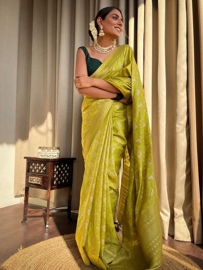 Stunner Yellow Soft Silk Saree With Devastating Blouse Piece