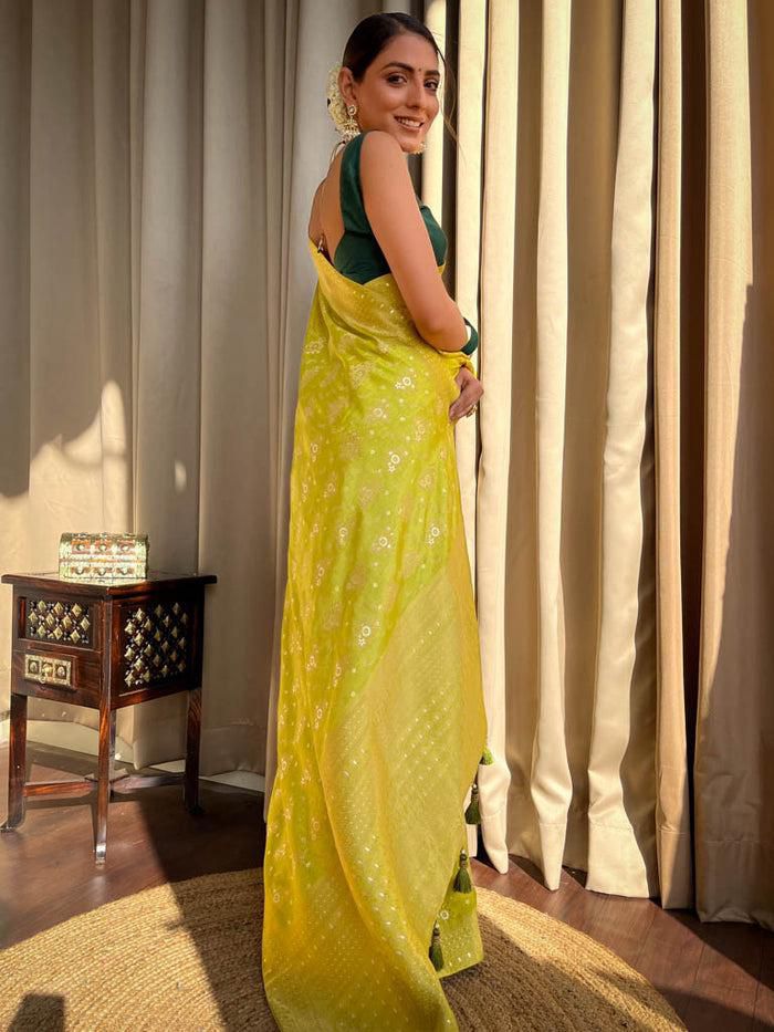 Stunner Yellow Soft Silk Saree With Devastating Blouse Piece