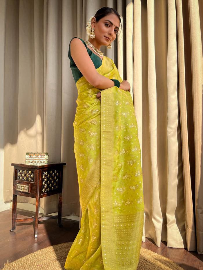 Stunner Yellow Soft Silk Saree With Devastating Blouse Piece