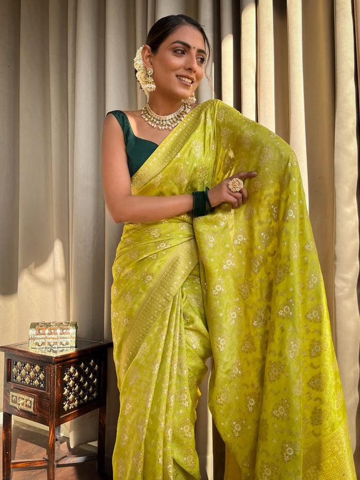 Stunner Yellow Soft Silk Saree With Devastating Blouse Piece