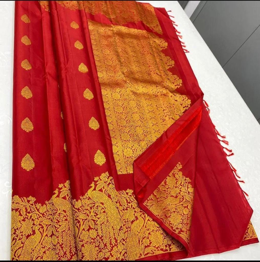 Extraordinary Red Color Soft Banarasi Silk Saree With Blouse Piece
