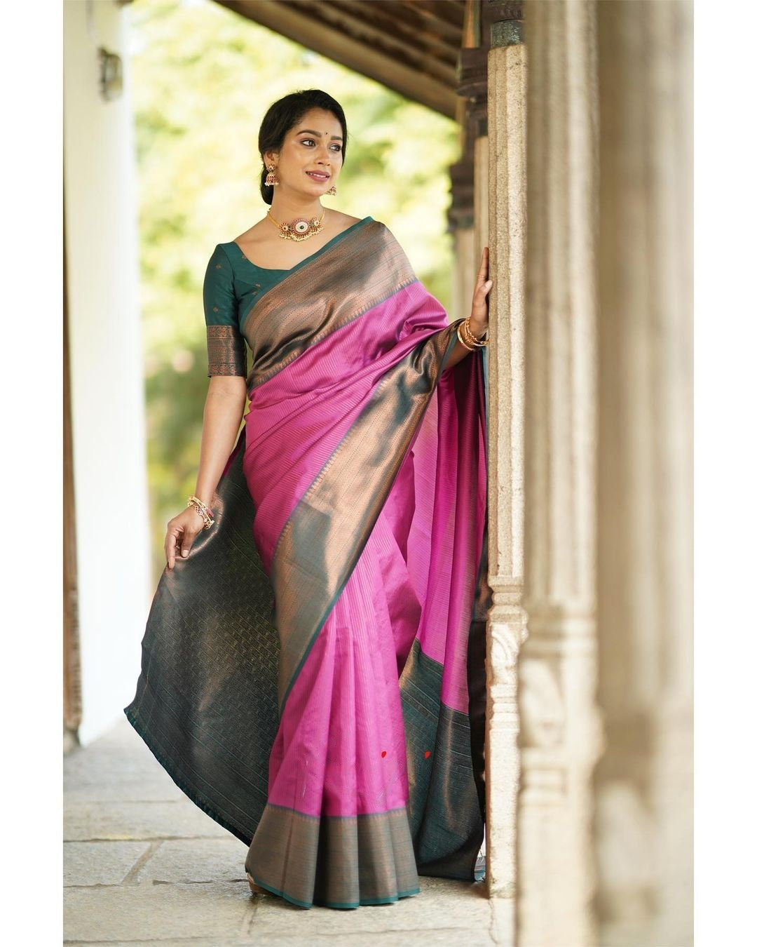 Groovy Pink Color Soft Silk Saree With Blouse Piece