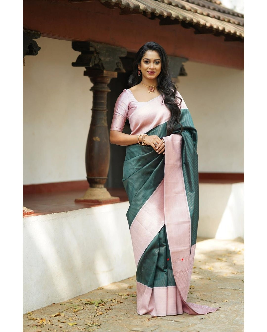 Exquisite Green Color Soft Silk Saree With Blouse Piece