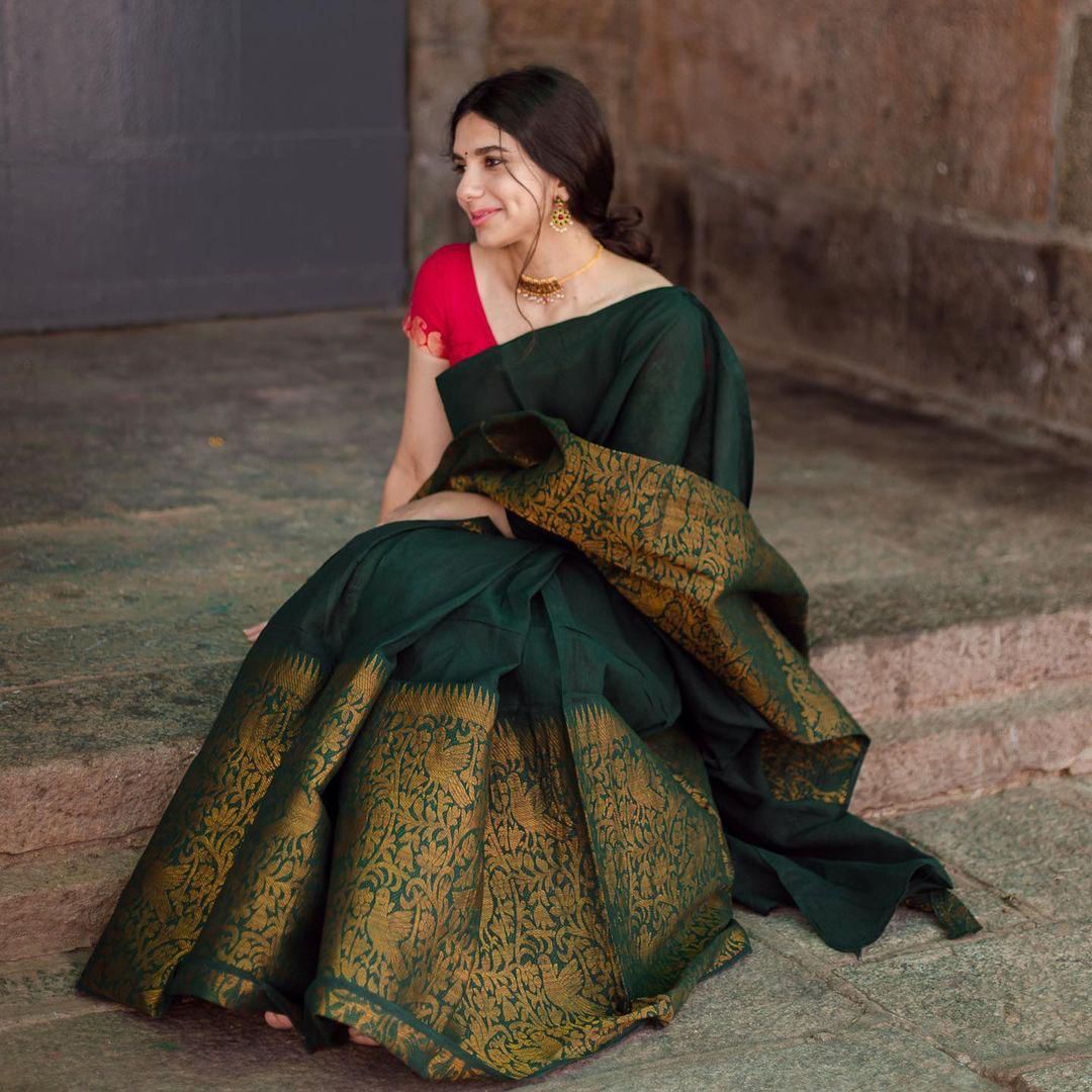 Assemblage Green Soft Banarasi Silk Saree With Lissome Blouse Piece