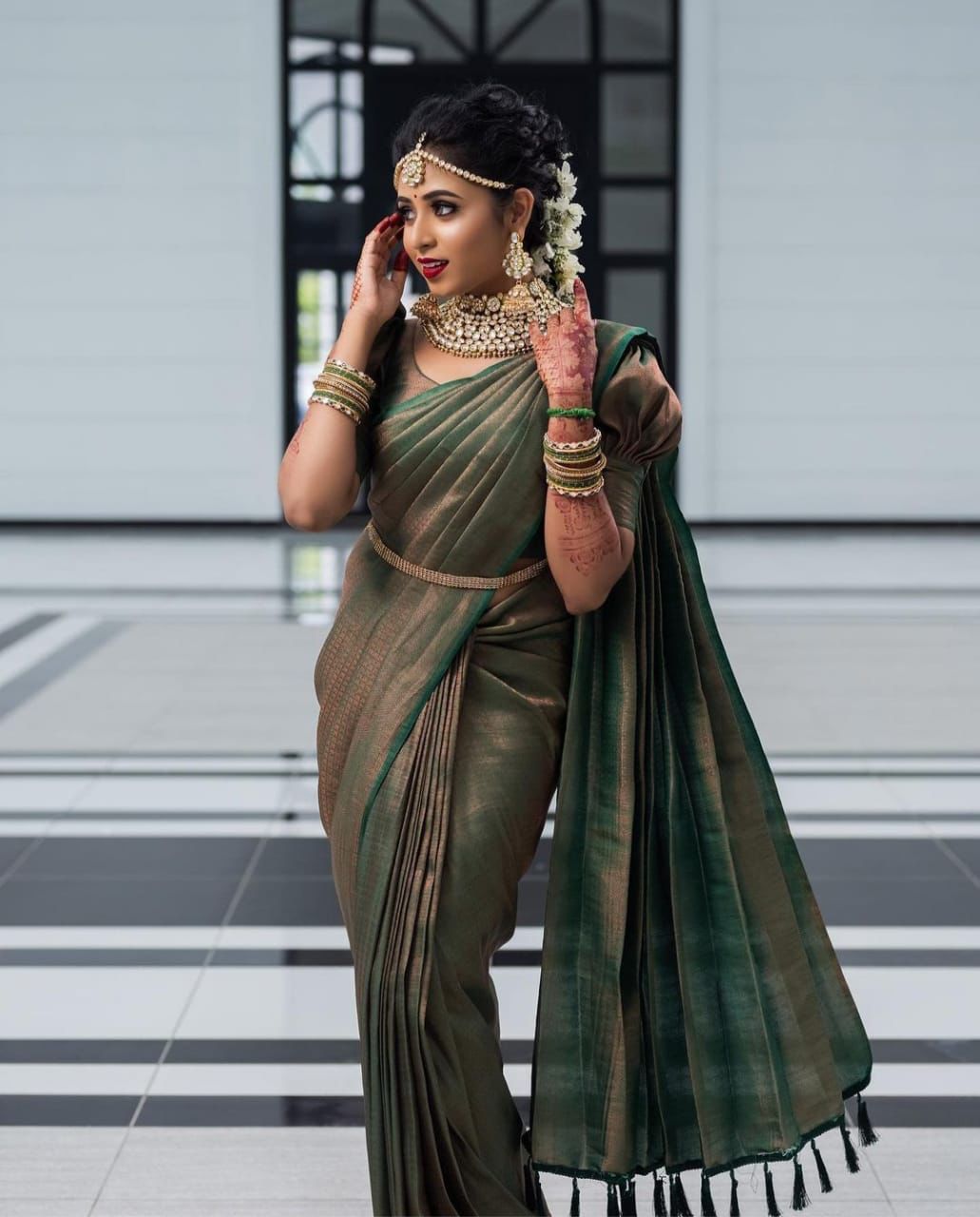 Chatoyant Green Soft Silk Saree With Divine Blouse Piece