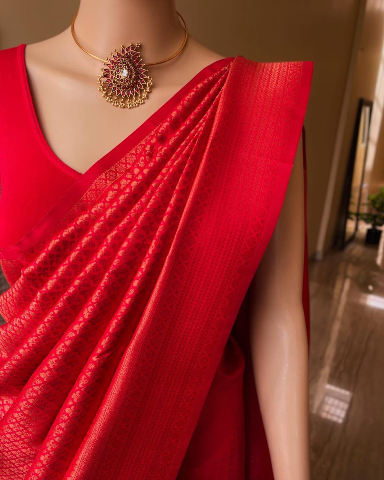 Glittering Red Soft Silk Saree With Intricate Blouse Piece