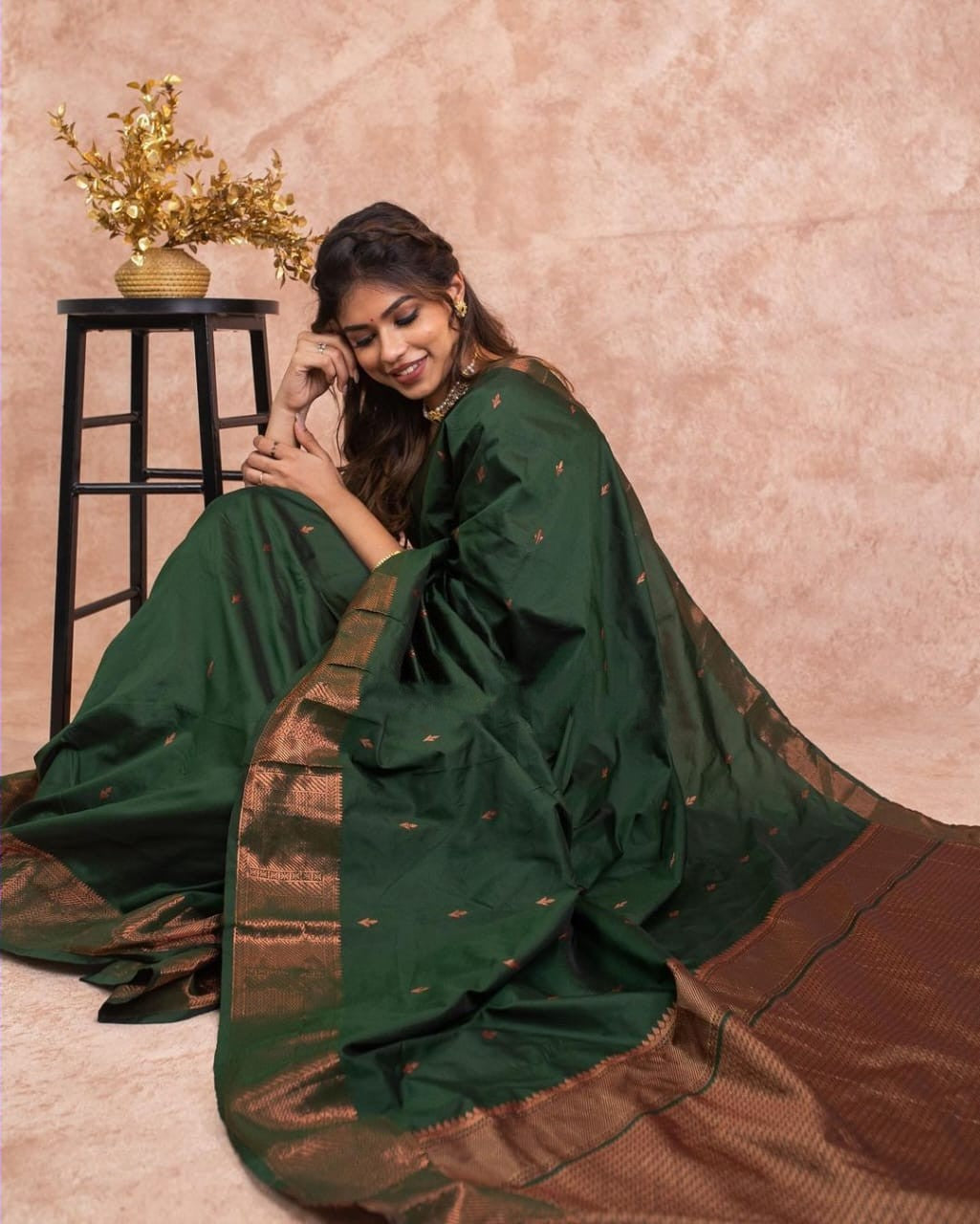 Lissome Green Color Soft Silk Saree With Blouse Piece