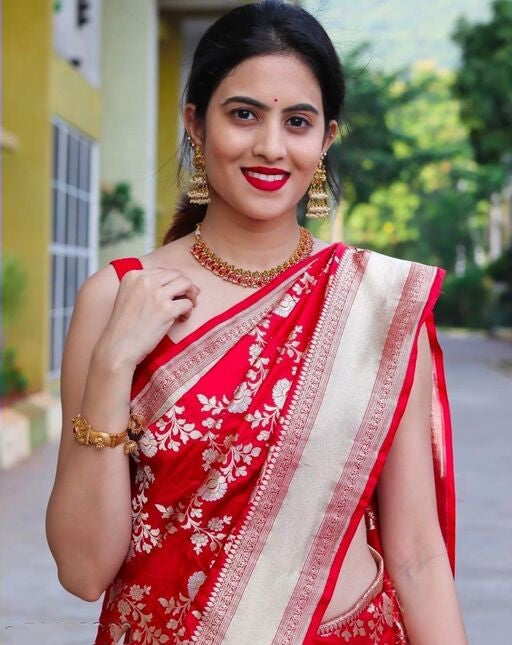 Super extravagant Red Color Soft Banarasi Silk Saree With Blouse Piece