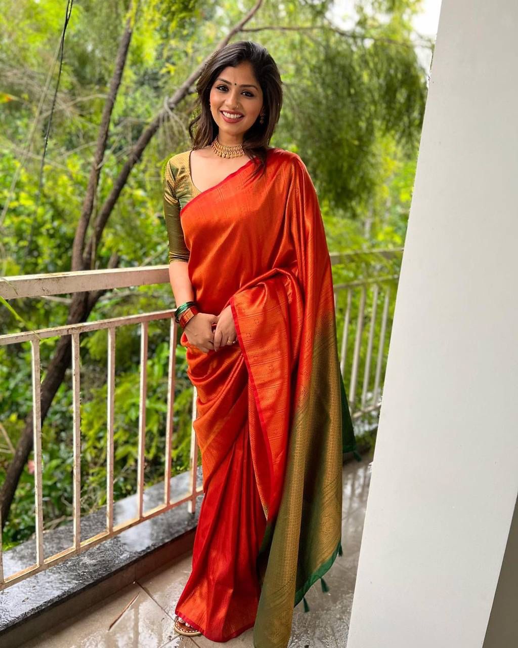 Wonderful Red Color Soft Banarasi Silk Saree With Blouse Piece