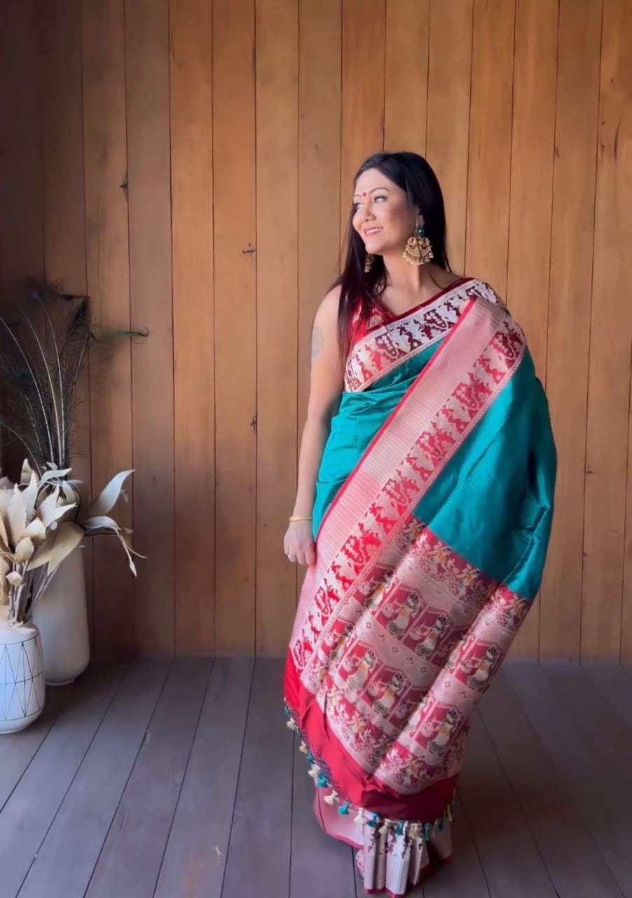 Tempting Rama  Color Soft Banarasi Silk Saree With Blouse Piece