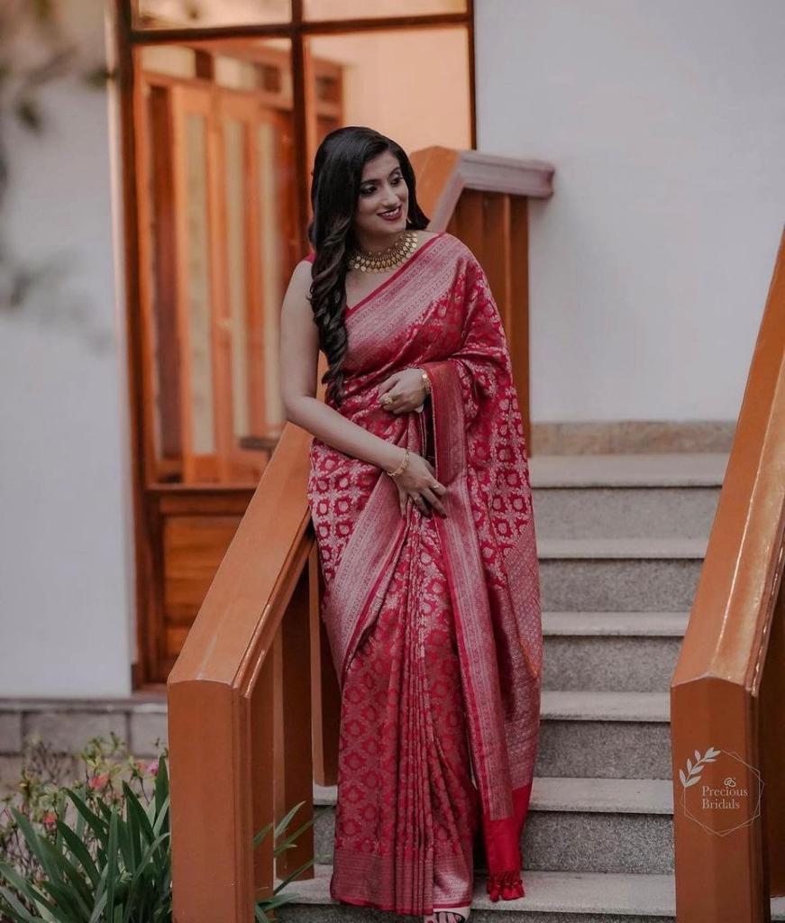 Amazing Red Soft Banarasi Silk Saree With Blouse Piece